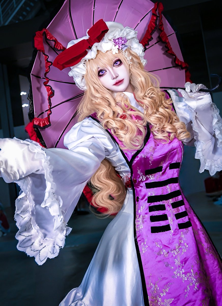 miyamoto_fox's tweet photo. 【Cosplay】
東方project / 『幻想の狐の嫁入り』八雲紫

例大祭、皆様感謝ですわ
また夢と現の境界でお会いいたしましょう

photo by アンドロさん https://t.co/6bahbjcMEB