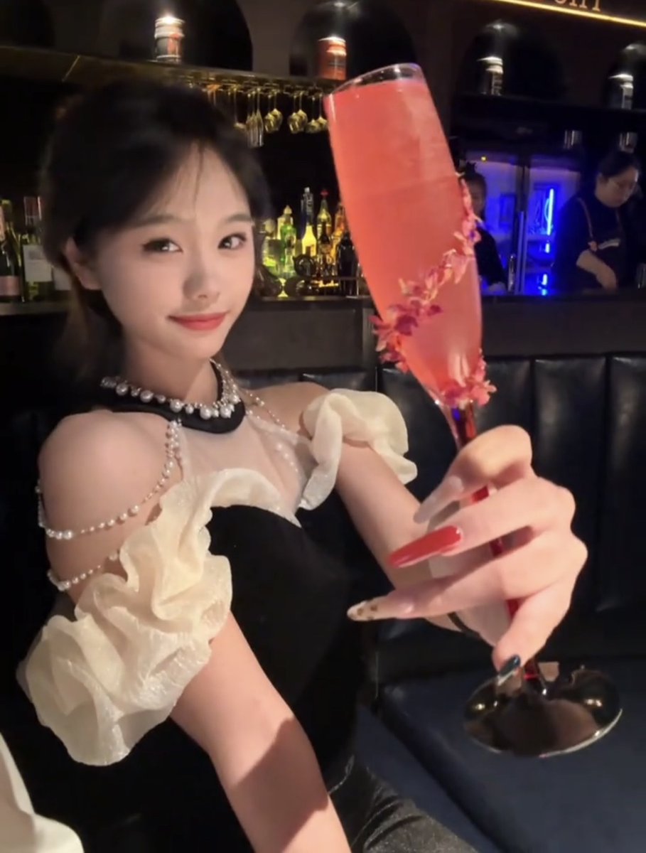aoo005640917501's tweet photo. 投稿还在继续绿狗女友王湘君评论区随意辱骂羞辱二创把绿狗骂硬就等着他私信给你上供https://t.co/5bmk5dvSA9 https://t.co/tLceYgMQvm