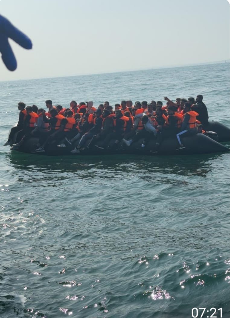 GauciReports's tweet photo. 🚨NEW: 1600 illegal invaders have landed since Friday.

The UK Home Office have not tweeted for 3 days. @ukhomeoffice

I wonder why? https://t.co/LW2HFw9Rnn