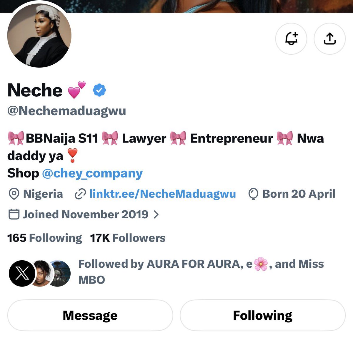 Odudu769457's tweet photo. 17k followers for the main character and the only diamond of the season
Neche the star of the show 🤚🏾🔥 #BBNaija https://t.co/z9cfTKl86P