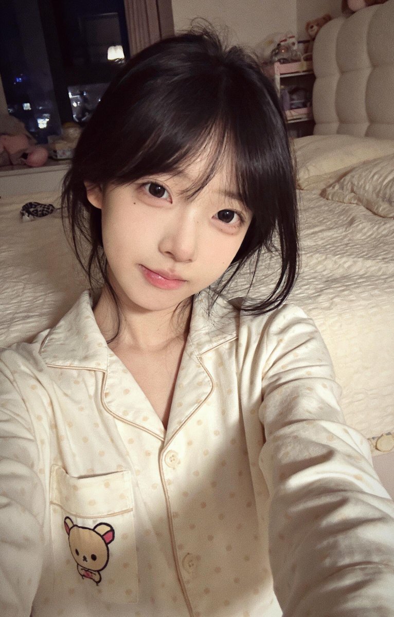 nancy34df6's tweet photo. 素颜照真没人看吗？刚拍的视频

有人想要锐评一下我15岁的福嘛😌

（拒绝人机）赶紧看，我要删了

真没有🚪私信1我真给呀 https://t.co/fDcoQtqBPc