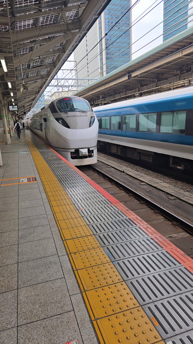 notch88714020's tweet photo. 久しぶりに見たなあ😆
#e657 #オマージュカラー https://t.co/6bSdC5LgDA