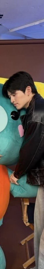 pondfvr's tweet photo. that’s his baby 😭 https://t.co/Va7cIq4zO3
