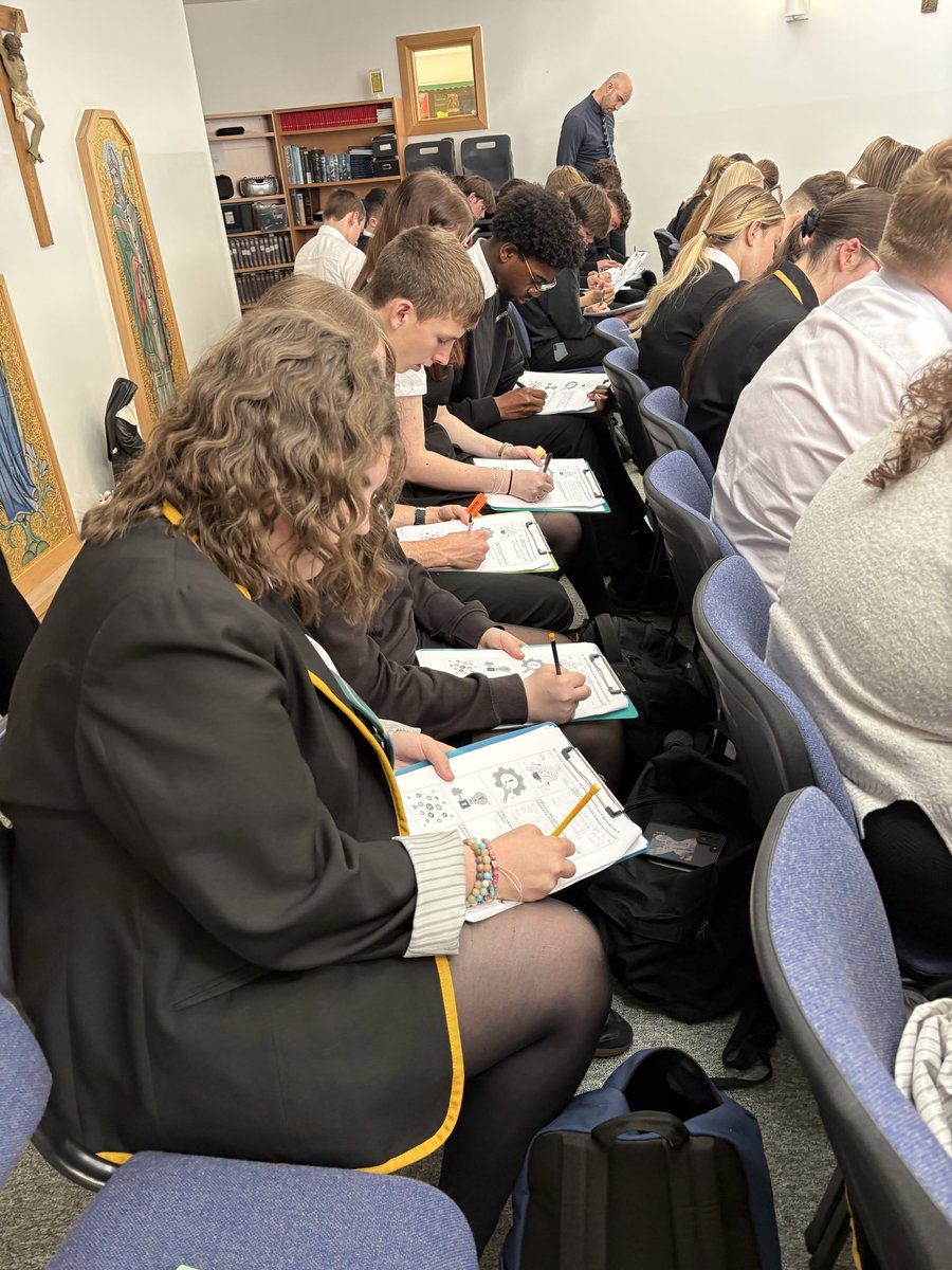 OLSPECOTEAM's tweet photo. Great work is taking place as pupils use #design skills to problem solve! #teamolsp @OLSPHigh @WDCEducation @dollaracademy #sustainabilty #SDG https://t.co/K5ILHbQs6M