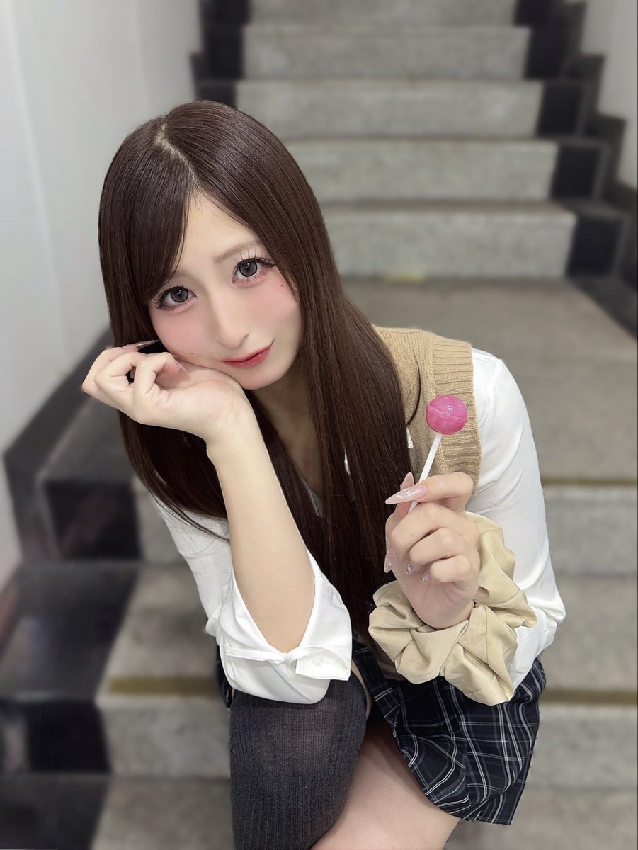 caSTORY_mikuru's tweet photo. 一緒に授業サボっちゃおっか https://t.co/imOCuKkCfb