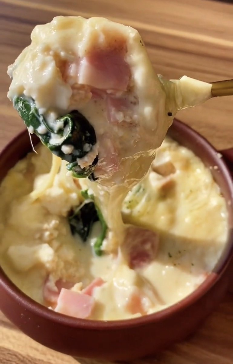 Paigiegirl1969's tweet photo. 豆腐でリゾットって正直なめてた。チーズがとろっとして濃厚だし、熱々を食べたらめちゃくちゃおいしかった。マンジャロで10kg落とした後も、夜ごはんに何度か作ってる👇 https://t.co/qZ9yOSHw4y