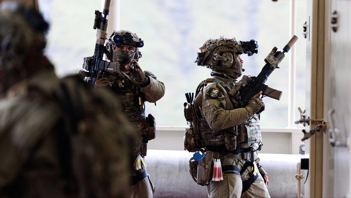 DefenceOps tweet picture