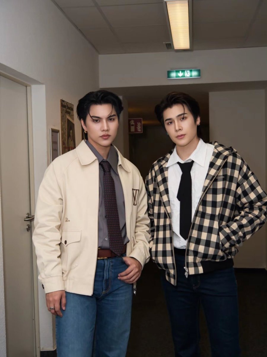 FortPeat_KRFC's tweet photo. 261006【 𝐈𝐆 𝐔𝐩𝐝𝐚𝐭𝐞 memindyofficial 】
@fort_fts @peatwasu
FORTPEAT YESTERDAY IN BERLIN
#FPFMBerlin
FORTPEAT YESTERDAY IN MILAN
#FPFMMilan
#FortPeat #FortFTS #ComeFortZon
#BabyFeat #Peatwasu #CaptainPeat https://t.co/UIZtr1pNLA
