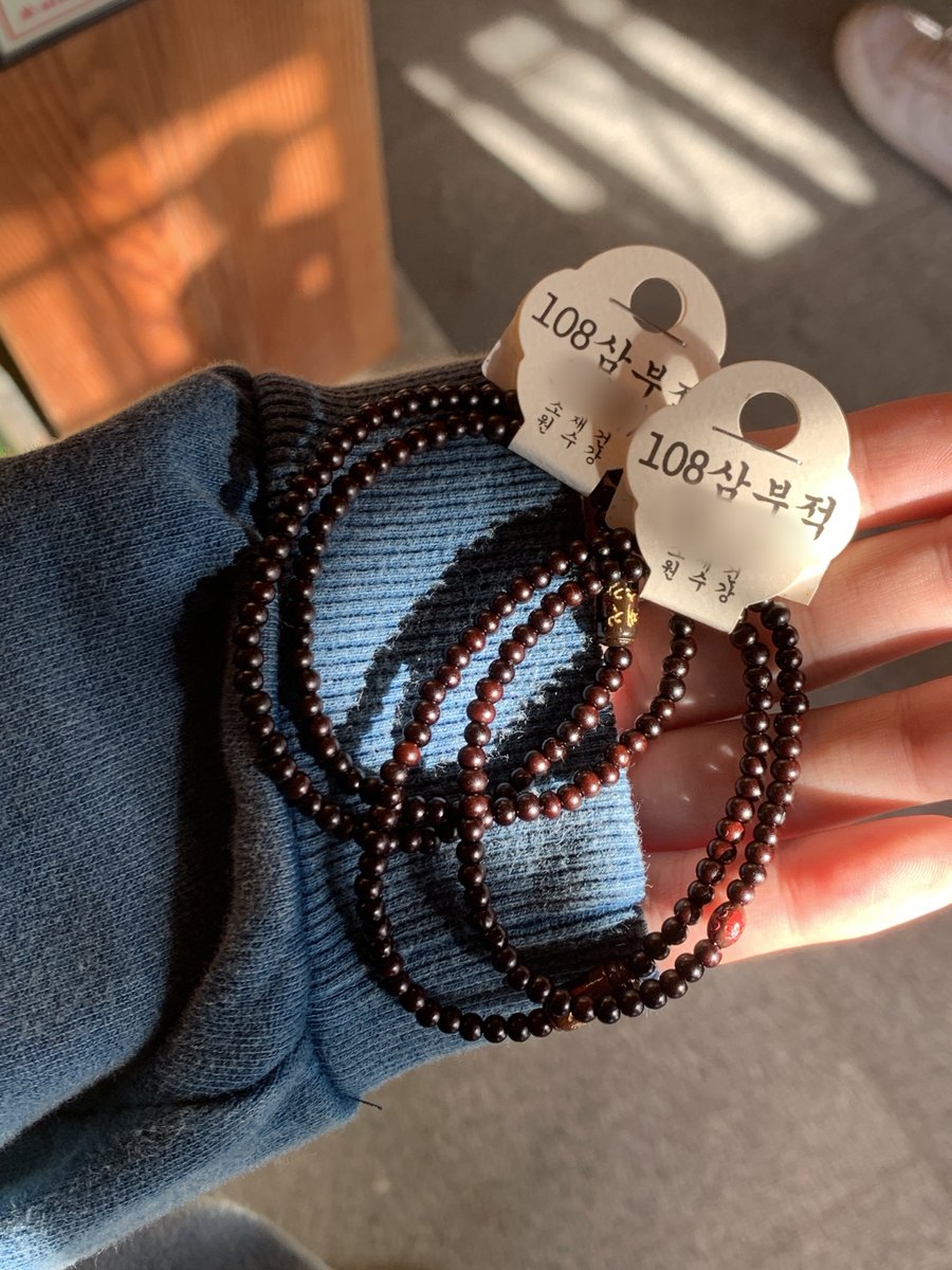 umiwxn's tweet photo. 좋은 기운 받게 해주세요 🧘🏻‍♀️🪷📿 https://t.co/kQPTMRWBPG
