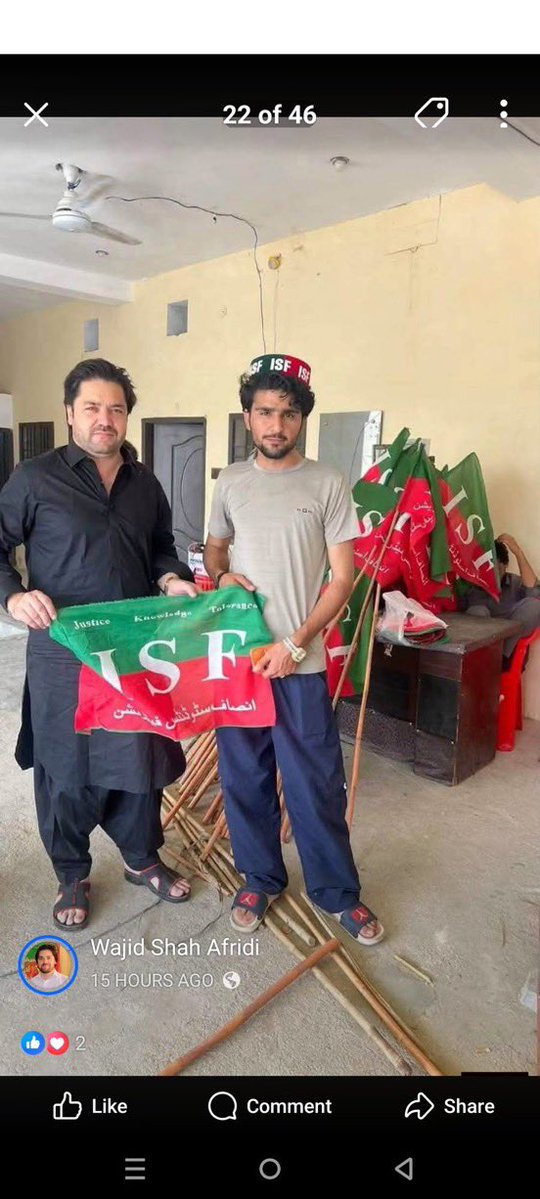 NaeemPanjuthaa's tweet photo. ویسے اصل تصویر بھی ساتھ لگائی ہے ،

لیکن جیسے آپ نے بنائی اس طرح بھی ایک بنا کے لگائی ہے ،

اللہ تعالی ،خوش آمدی ،لالچ، پیسے کی خاطر انسان کو ملک دشمن نہ بناۓ ، https://t.co/Lz5rjP3T0G