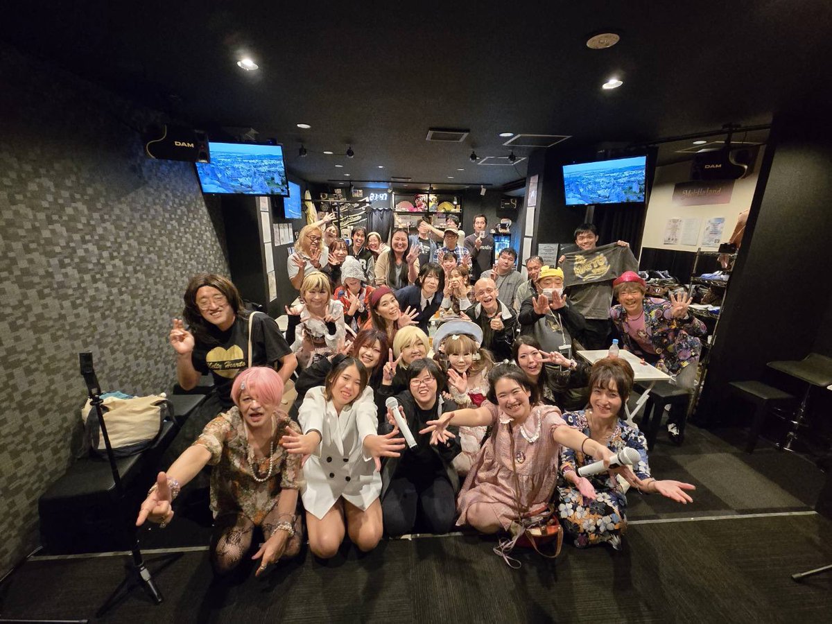 DAIMONKINUKA's tweet photo. 順番なやBlogに書いていきます❤️
きぬかというアーティストは仲間のやりたいを全力で応援したり共にするアーティストです！！
ただただ楽しく出会い仲間が集いまた新しい仲間がきてそこからまた新しい仕事になり
そんな場所を作っていきたい。
それってお金では買えないかけがえのない
記念の瞬間！
みんなの足場になり笑い喜んでる顔が見たい🥰

きぬか4周年終日沢山の方が途絶えなくピークで１００人🥹
本当に感謝しております！
こんな私だけど沢山恩返しさせてください。

西川口メルハーランド様ありがとございます♪
メルティーハーツのきみきみ
ちかぴー
大好き😘ありがとございます！
@Meltyheartskanc 

🌻出演者様🌻

るぴ♡なす様　
@lupinusmusic 
ちの様
@chino0828 
ぐっきー様
@_gukkii 
九條リ音様
@RIONsama_WORLD 
礼香様
@_reika_official 
Nizika様
@Nizhka223 
ファルコン様
@Fal_con_mp 
えり様
@eri_fantasia 
四季様
@siki_utakatudou 
Yucka様
@Yucka_happy8 
ラミー春兎様
@halt_metal 
ジロ吉様
@W3BXKeRNwC27727 
プリゼリ様
@PKMpancakemixh 
陽葵様
@himariramadih 
むうむう8歳様
@muumuupanda 
カナリヤ様
@KanariyaNao 
片又咲季様
@himechin_com 
doka様
@doka_craze 
aico様
@v_aico 
MATTU様
@mm_MATTU_mm 
ぷっぷるふれすと様
@blackylist0127 
いざなぎジャパン様
@a5P5ecwGelYv31X 
妃都美様
@keym610666 
めぐみぃローズ様
@2Altus 
チィーパッパ様(S_iriso1様)
@chi_chi_pappa2 
@Sirisoru11 
Mitchy様
@LIVE65329349 
斑鳩あおい様
@ikarugaaoi1993 
chimaki様
@yoakenosora1204 
Crimson devil様
@Crimson__devil 
はるき様
@haruki_Crimson 
しぐれ様
@Shigure_Crimson 
恵中瞳様、南雲一範様
@t75147828 
@0209Japan 
きぬかM☆K
@KinukaMuum2024 

スペシャルゲスト
エンペラー西岡マジシャン様
@708Subway 

総合-is21sound
@Is21Sound 
代表/むうむう
@muumuupanda