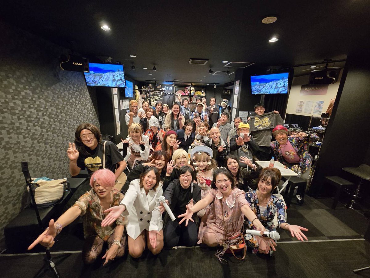 DAIMONKINUKA's tweet photo. 順番なやBlogに書いていきます❤️
きぬかというアーティストは仲間のやりたいを全力で応援したり共にするアーティストです！！
ただただ楽しく出会い仲間が集いまた新しい仲間がきてそこからまた新しい仕事になり
そんな場所を作っていきたい。
それってお金では買えないかけがえのない
記念の瞬間！
みんなの足場になり笑い喜んでる顔が見たい🥰

きぬか4周年終日沢山の方が途絶えなくピークで１００人🥹
本当に感謝しております！
こんな私だけど沢山恩返しさせてください。

西川口メルハーランド様ありがとございます♪
メルティーハーツのきみきみ
ちかぴー
大好き😘ありがとございます！
@Meltyheartskanc 

🌻出演者様🌻

るぴ♡なす様　
@lupinusmusic 
ちの様
@chino0828 
ぐっきー様
@_gukkii 
九條リ音様
@RIONsama_WORLD 
礼香様
@_reika_official 
Nizika様
@Nizhka223 
ファルコン様
@Fal_con_mp 
えり様
@eri_fantasia 
四季様
@siki_utakatudou 
Yucka様
@Yucka_happy8 
ラミー春兎様
@halt_metal 
ジロ吉様
@W3BXKeRNwC27727 
プリゼリ様
@PKMpancakemixh 
陽葵様
@himariramadih 
むうむう8歳様
@muumuupanda 
カナリヤ様
@KanariyaNao 
片又咲季様
@himechin_com 
doka様
@doka_craze 
aico様
@v_aico 
MATTU様
@mm_MATTU_mm 
ぷっぷるふれすと様
@blackylist0127 
いざなぎジャパン様
@a5P5ecwGelYv31X 
妃都美様
@keym610666 
めぐみぃローズ様
@2Altus 
チィーパッパ様(S_iriso1様)
@chi_chi_pappa2 
@Sirisoru11 
Mitchy様
@LIVE65329349 
斑鳩あおい様
@ikarugaaoi1993 
chimaki様
@yoakenosora1204 
Crimson devil様
@Crimson__devil 
はるき様
@haruki_Crimson 
しぐれ様
@Shigure_Crimson 
恵中瞳様、南雲一範様
@t75147828 
@0209Japan 
きぬかM☆K
@KinukaMuum2024 

スペシャルゲスト
エンペラー西岡マジシャン様
@708Subway 

総合-is21sound
@Is21Sound 
代表/むうむう
@muumuupanda