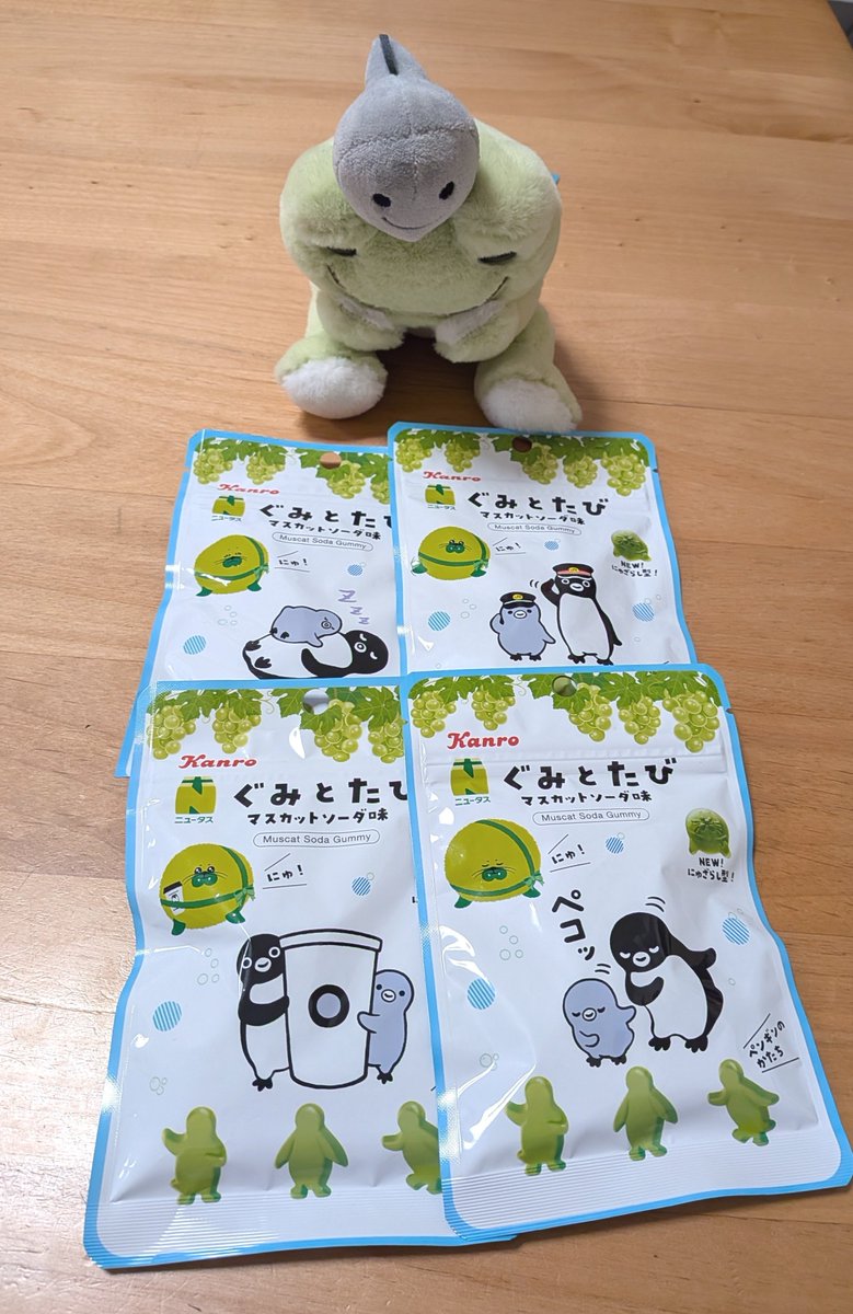 SP_ickles's tweet photo. うん🎵かわいいね

にゅざらしが子ペンとSuicaペンギンにシンクロしてる    にゅ！ https://t.co/6IEfgImYiW