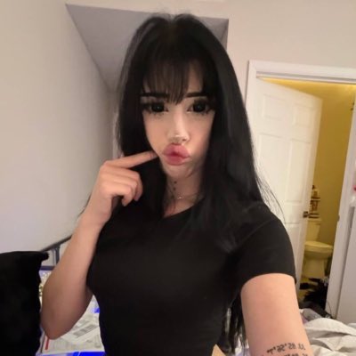friendlyysamiee's tweet photo. #NewProfilePic https://t.co/tXhjSlrsl0