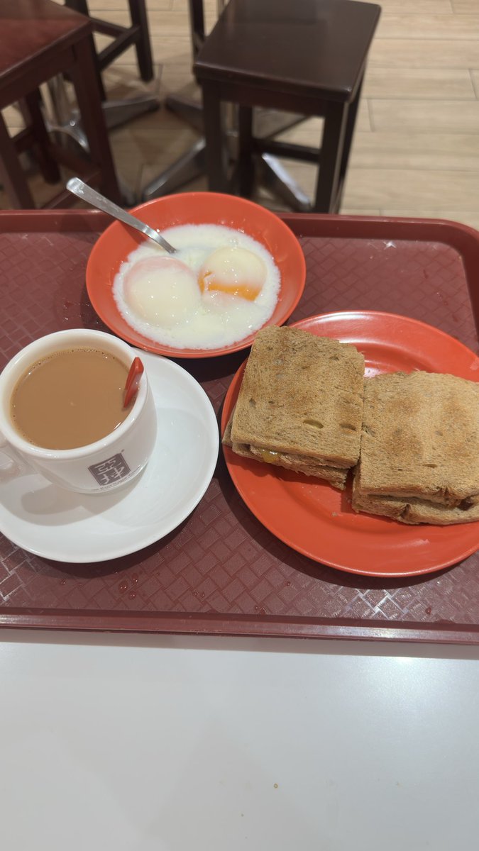 liquid_vlad's tweet photo. Kaya toast break in between events. Am I becoming 1% more localized each day I spend here? https://t.co/yxRCfIBruO