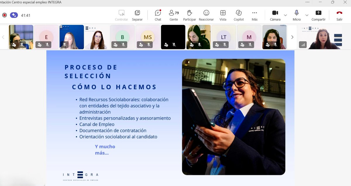 Integracee's tweet photo. Cerca de 80 profesionales de los servicios sociales del @AyuntamientoVLL participan en un encuentro online para conocer el trabajo de #IntegraCEE y nuestras áreas de Selección y Unidad de Apoyo. Una jornada para reforzar la colaboración y seguir generando #OportunidadesLaborales. https://t.co/fHHuVeEeJk