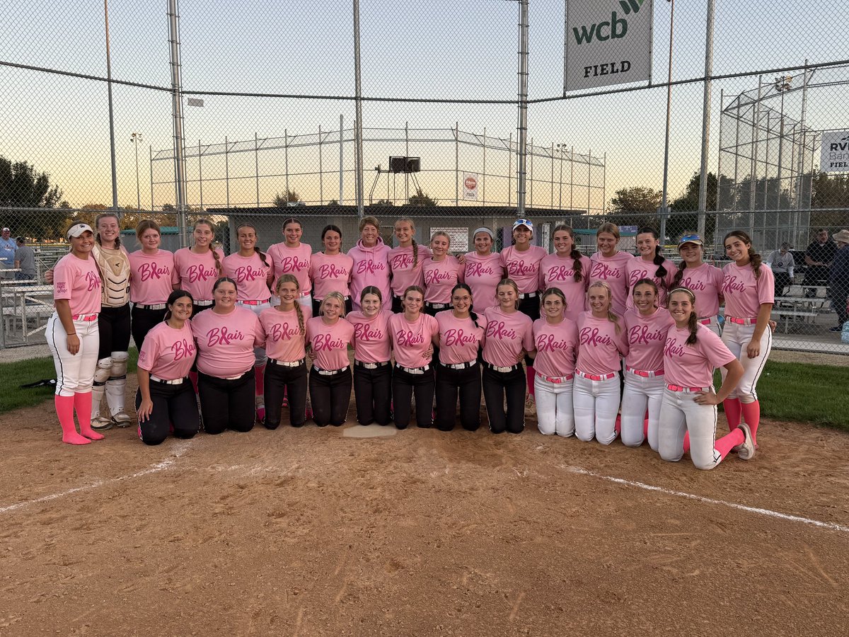 BlairBearSB1's tweet photo. This October, our Bears wore pink in honor of all those fighting, and those who have fought, breast cancer — especially our own Mrs. Trulin. 💗 

We are so proud to stand beside her, celebrate her strength, and honor her fight. https://t.co/MBdOpCXDvC