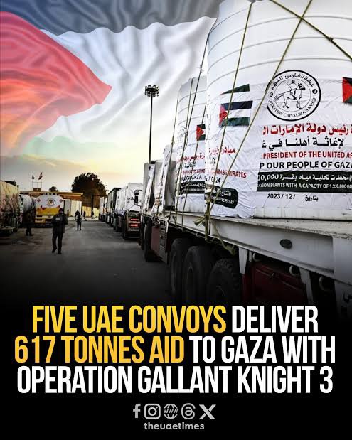 omarzai_22's tweet photo. غزه ته د اماراتو د مرستو ستر کاروان 🚛🇦🇪❤️

پنځو اماراتي کاروانونو غزې ته ۶۱۷ ټنه مرستې ورسولې، دغه بشري مرستې به جګړه ځپلو کورنیو ته خوراکي توکي، درمل او اړین توکي چمتو کړي.

#UAE #GazaAid #Palestine #HumanitarianAid https://t.co/NrQ7IzvldY