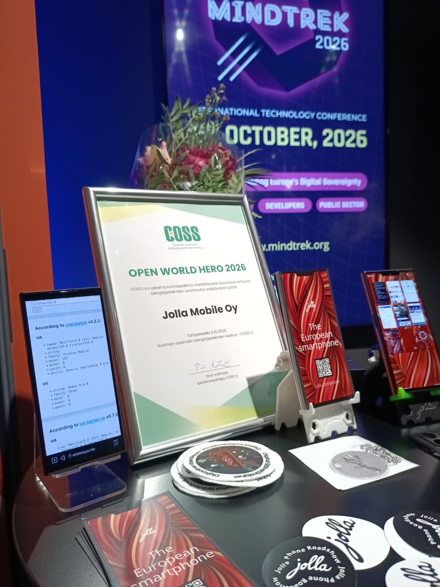 JollaHQ's tweet photo. Jolla received the Open World Hero 2026 recognition from @cossfi today at @MindTrek_ in Tampere. 

This is great recognition, not only of our work but of the whole open Sailfish community.

To everyone who has built, ported, tested and believed in Sailfish OS over the years: this one belongs to you ❤️

Link to the news: https://t.co/xAq4S5QqjS (In Finnish 🇫🇮)

(Photo: Konsta Lattu)

#Jolla #SailfishOS #DigitalSovereignty #PrivacyFirst #CommunityPowered #European #COSSFI #OpenWorldHero #Mindtrek26