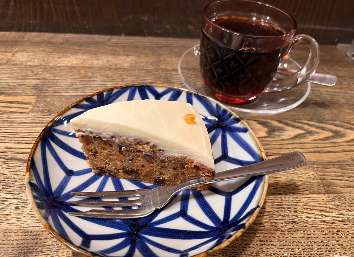 yukincontree's tweet photo. 素敵なカップで
極上の珈琲とキャロットケーキを
堪能する

錦糸町「すみだ珈琲」 https://t.co/u1NHx7uHKr