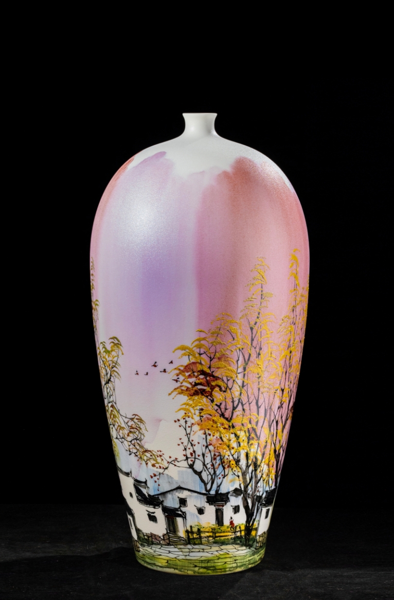 DaveYabit's tweet photo. This porcelain piece glows with warmth, it's like a heated, lively night creature, bringing comfort. https://t.co/DFYFgQrhhX