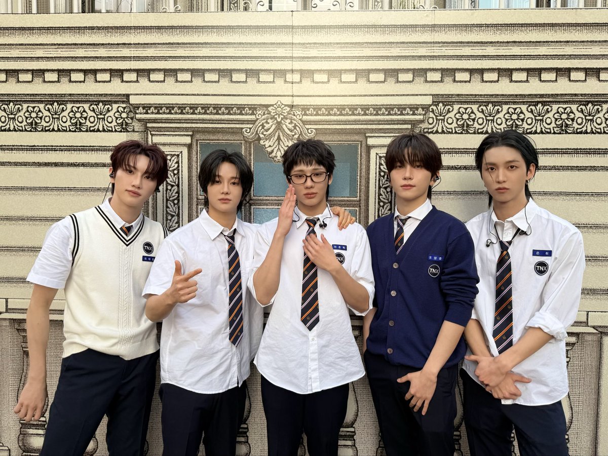 TNX_Official's tweet photo. [#TT]
TNX Today | 261006
📸 에버랜드 깜짝 버스킹

#TNX #티엔엑스
#Die_Another_Day
#PNATION #피네이션 https://t.co/WNFHrWqoKD