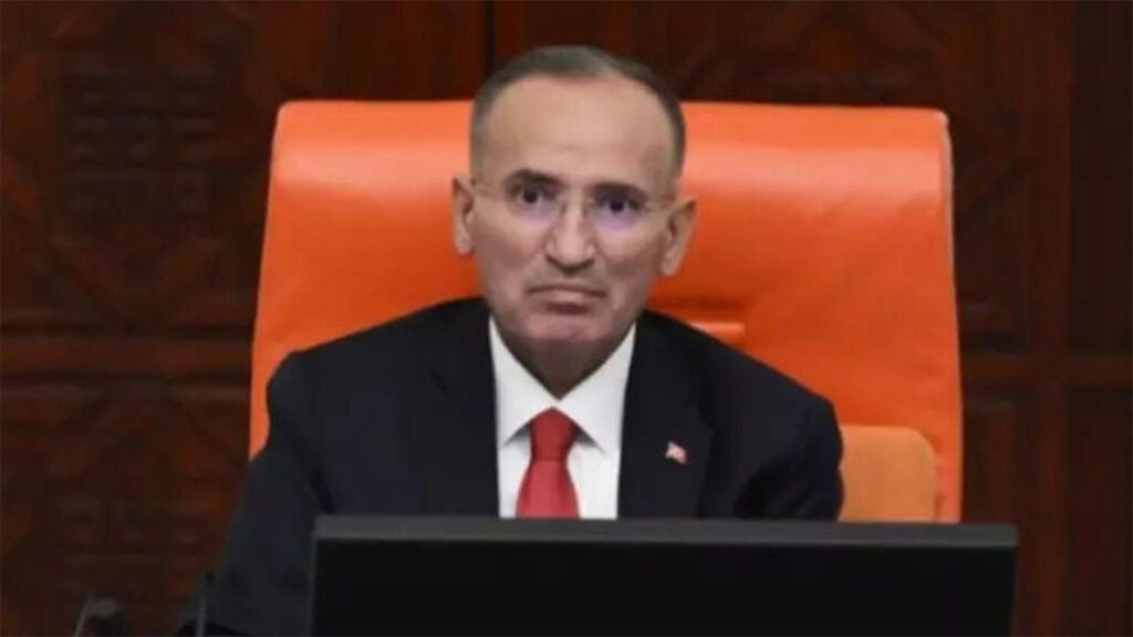 velevhaber's tweet photo. Bekir Bozdağ, TBMM Başkanvekilliği’nden istifa etti

https://t.co/jIMlZk6Ldl https://t.co/NUQ7KtGTsq