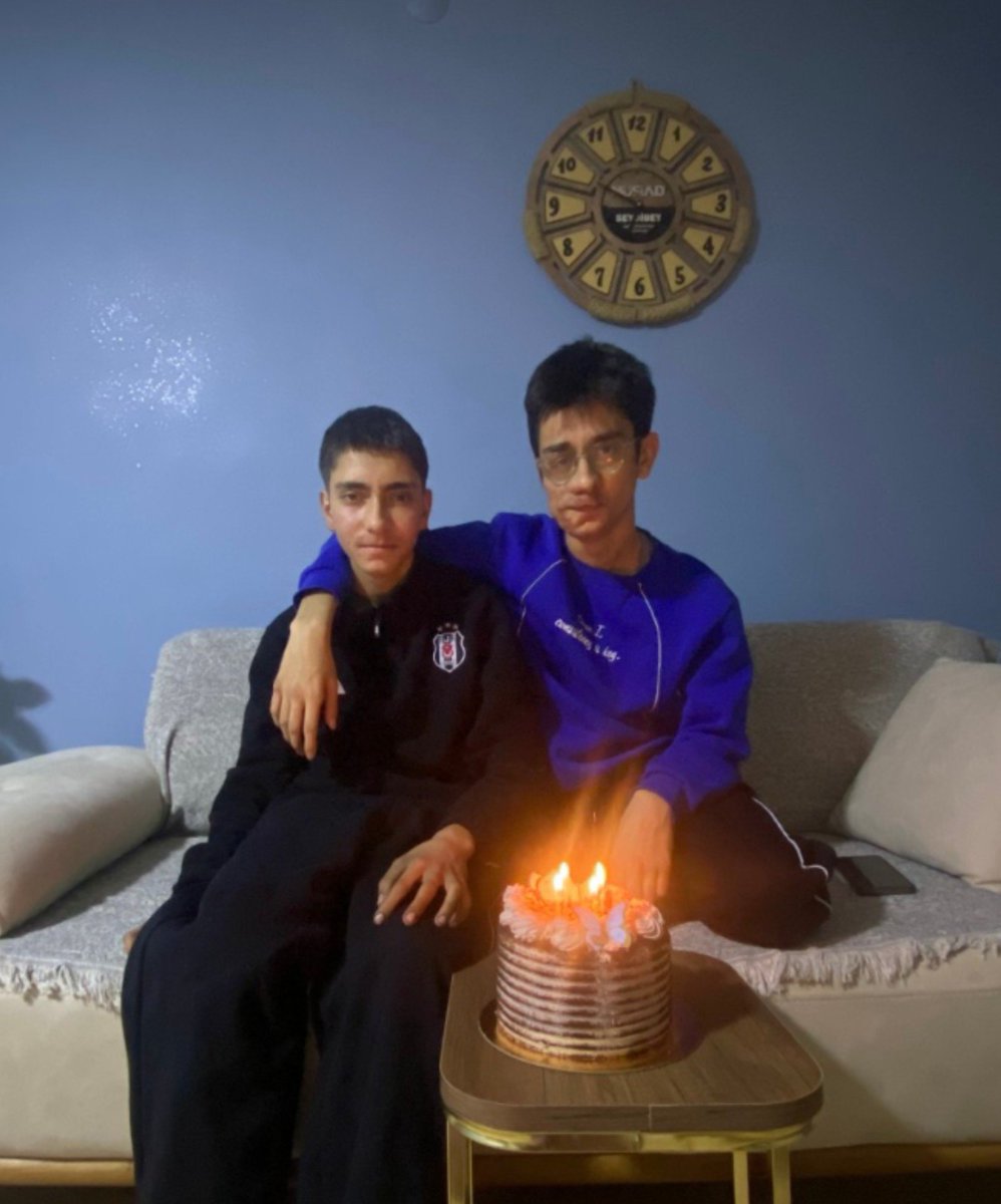 salihicinadalet's tweet photo. 15 yaşındaki kardeşimiz Muhammed Salih Gövdetaşan’ı Konya’da staj yaptığı işyerinde yaşanan acı olay sonucu kaybettik. Ailesi olarak tek isteğimiz; adaletin hiçbir şüpheye yer bırakmayacak şekilde tecelli etmesidir.
Sesimiz olun.
#MuhammedSalihİçinAdalet https://t.co/AnkuDLWmFI