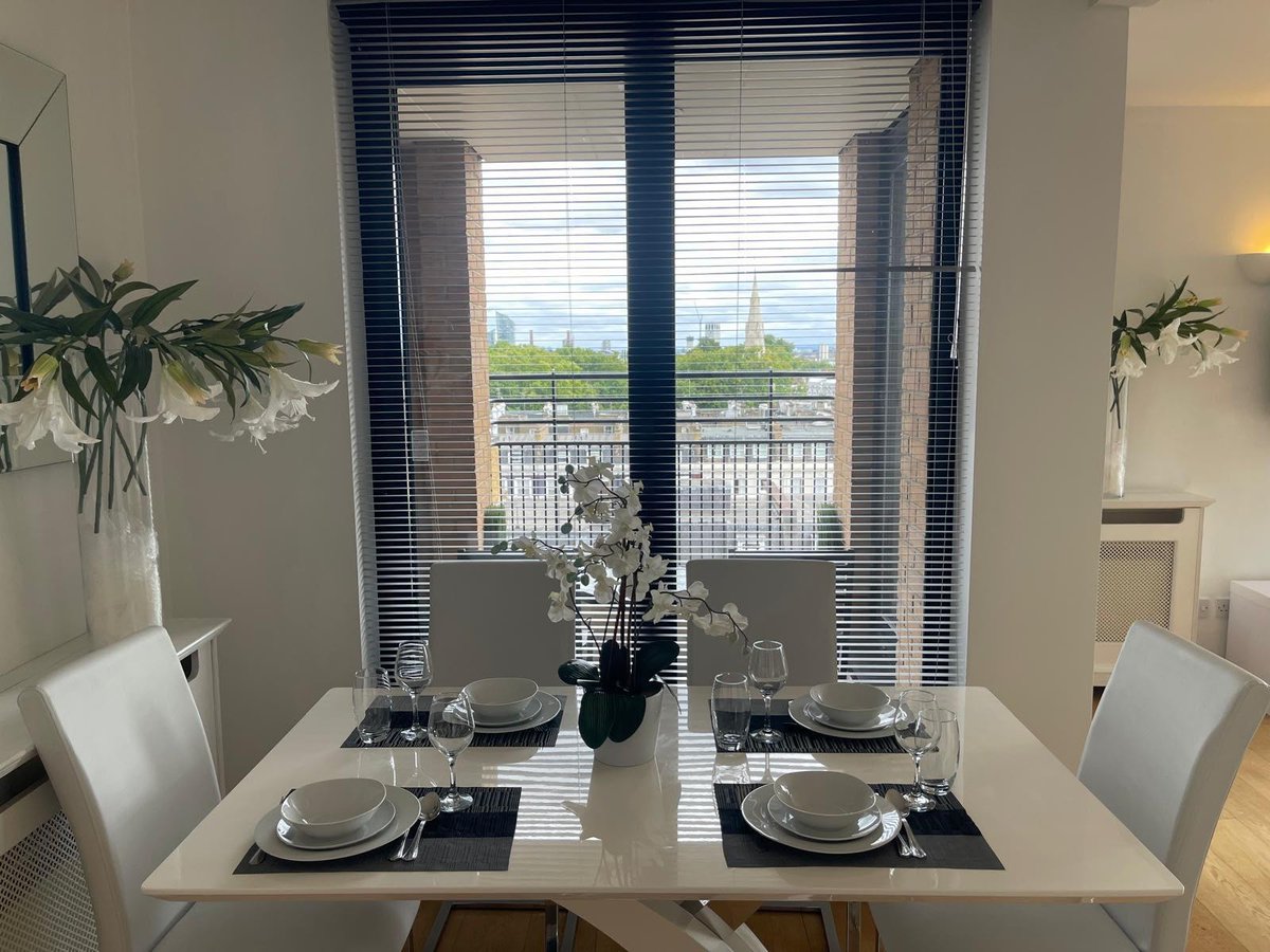 crownlawnapart's tweet photo. ✨ Your perfect #London family stay starts here.
Stay in #Kensington, close to museums, parks & top attractions, with all the space and comfort of a serviced apartment.
📍Kensington
🧳https://t.co/qRbC4CZe7R
#VisitLondon #FamilyGetaway #Kensington #ServicedApartments https://t.co/uasbCsb2Rt