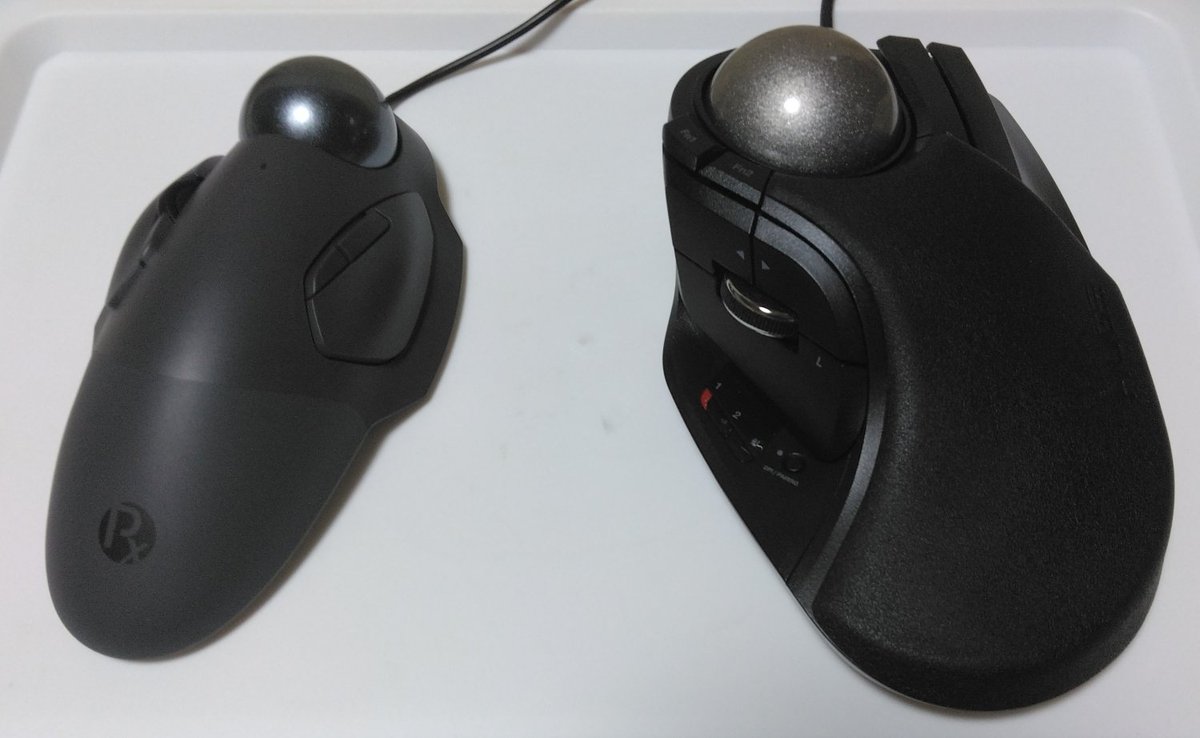 Zimmad_DOMdev's tweet photo. もちろん今でもベストはHUGEPLUSですがサブとしてPERIMICE-552も使っていきたいと思います。
というか左手用デバイスとしての道も…？

そういえば当たり前の様にハブからHIDremapperでHUGEとともに有線接続してますが何の問題も無く動いております。 https://t.co/kXWQ0JsfAA