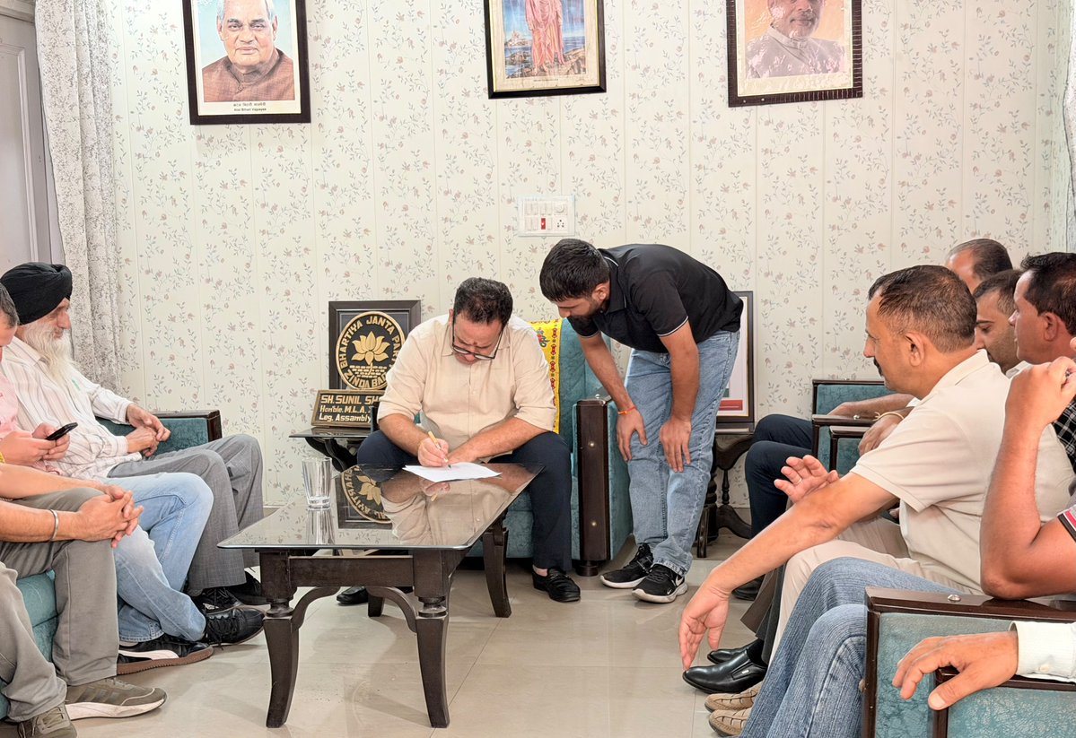 Sunil_SharmaBJP's tweet photo. Met with different delegations at my residence in #Jammu. After listening to various issues faced by the people of respective delegations, discussed the issues with the concerned authorities for redressal. https://t.co/NUZiC9L7fU