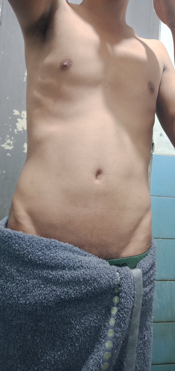 pappamudda's tweet photo. Buka sendiri apa aku yang bukain 😘 https://t.co/KEWtc6scWH