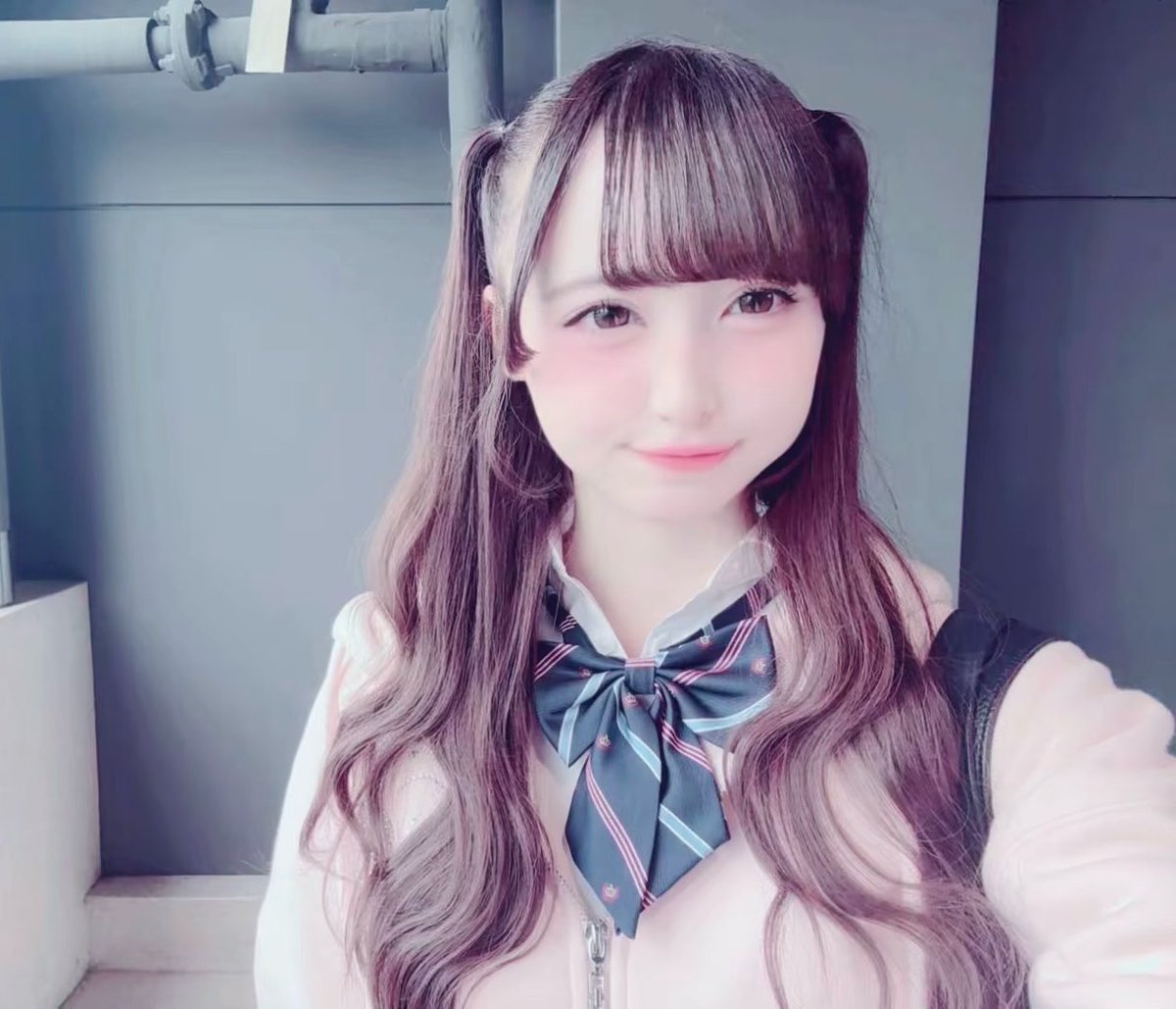 iLiFE_wakaba's tweet photo. あの頃のJK 🦄🌈🩷 https://t.co/Pm6okOntQf
