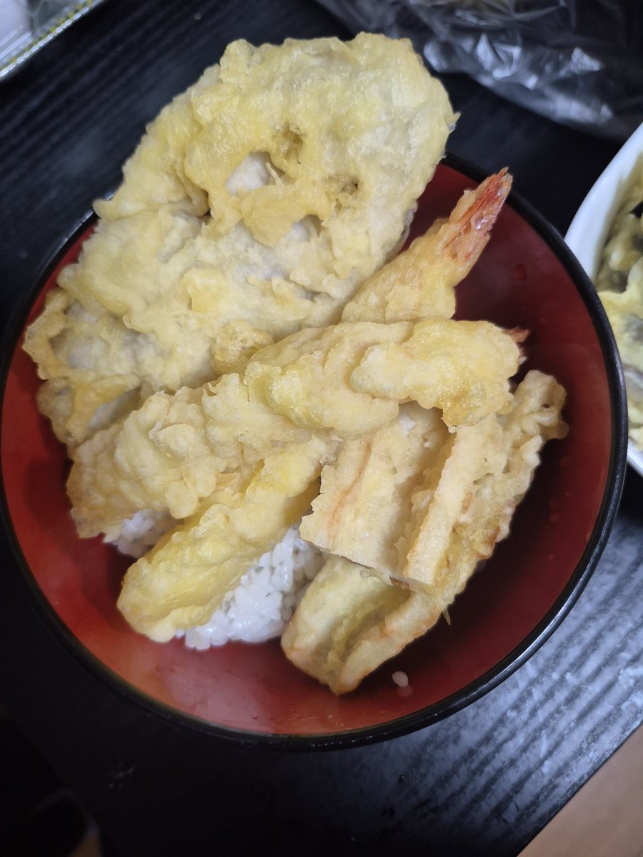 MK69HINA's tweet photo. 療育更新完了💪自分の力で、こなしたい力もありながら苦手も多い。頑張ろうとか、ここまでなら大丈夫とかで行動に移してる👍それに、ヒントやアドバイスを少しもらい活かしながらの改善したり試してみる。チャレンジしようって気持ちが大きいです😊

天丼になりました🍤 https://t.co/Gus6t2ZVsH