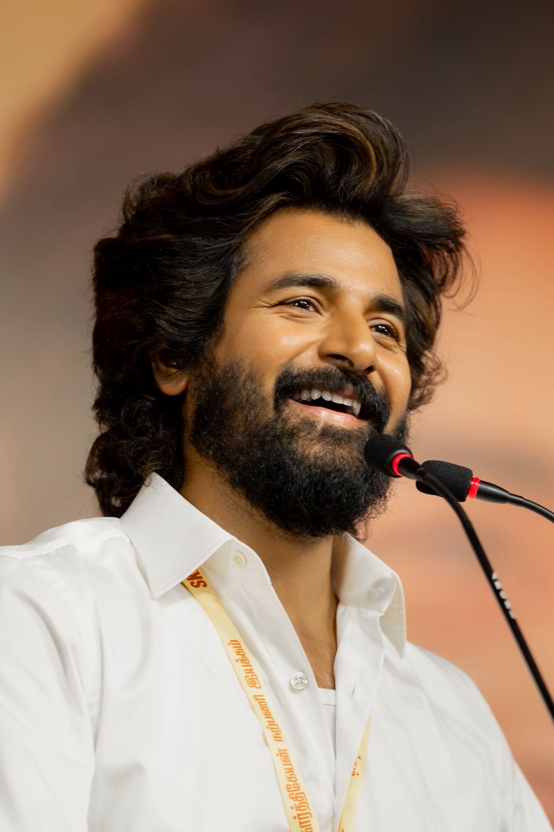 ragulparasuram's tweet photo. அன்பிற்கும் உண்டோ அடைக்குந்தாழ் ❤️❤️❤️

#SK #SKNI2026 https://t.co/s1nnRv6pU4