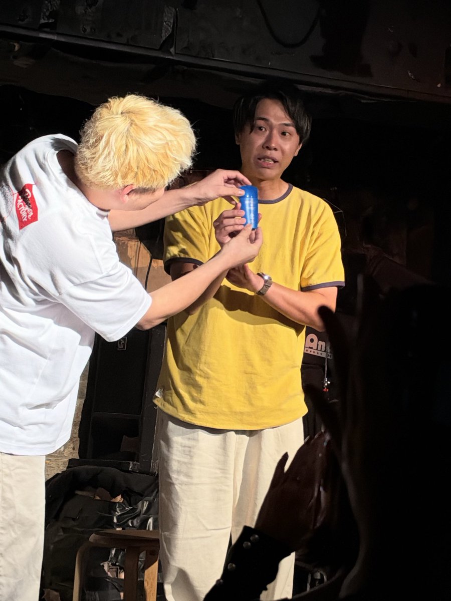 ememe_fave's tweet photo. #ハピアワ 
#ハッピーアワー

越智さんがカナイさんの大切な
高級日焼け止めヌリヌリも☀️どうぞ！

#つげ さん うちまつげ
#カナイ さん
#越智 さん おちもり https://t.co/ZWFjTO6lRO