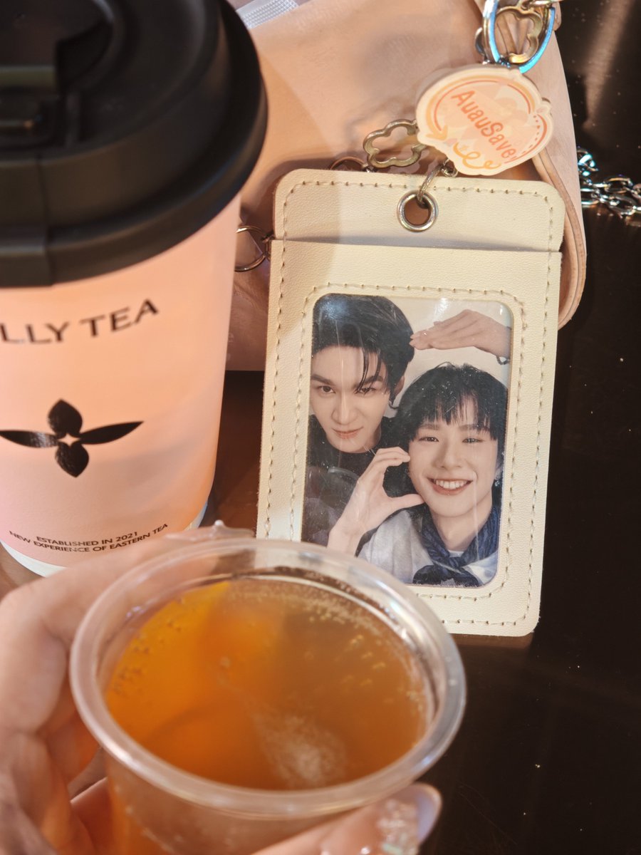 chuochuo5545's tweet photo. 晚上好啊，出来喝点小酒吧~
#auausave https://t.co/fkze3bzPua