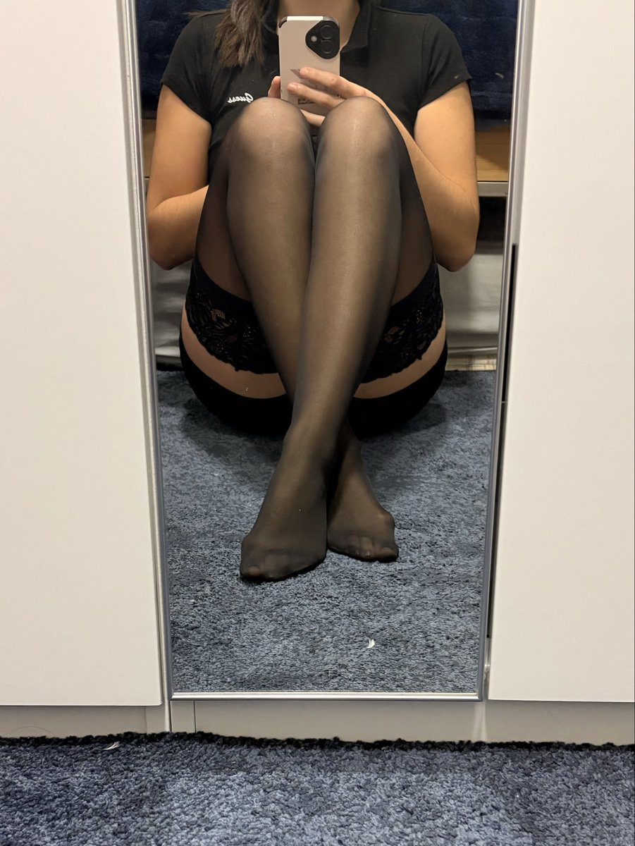 Goddessfootsie1's tweet photo. Goddess Footsie just posted! Check it out! https://t.co/GQvx8Xb5JO 

#feet #footfetish #legs #nylon #stockings https://t.co/zOHFWZt3DF