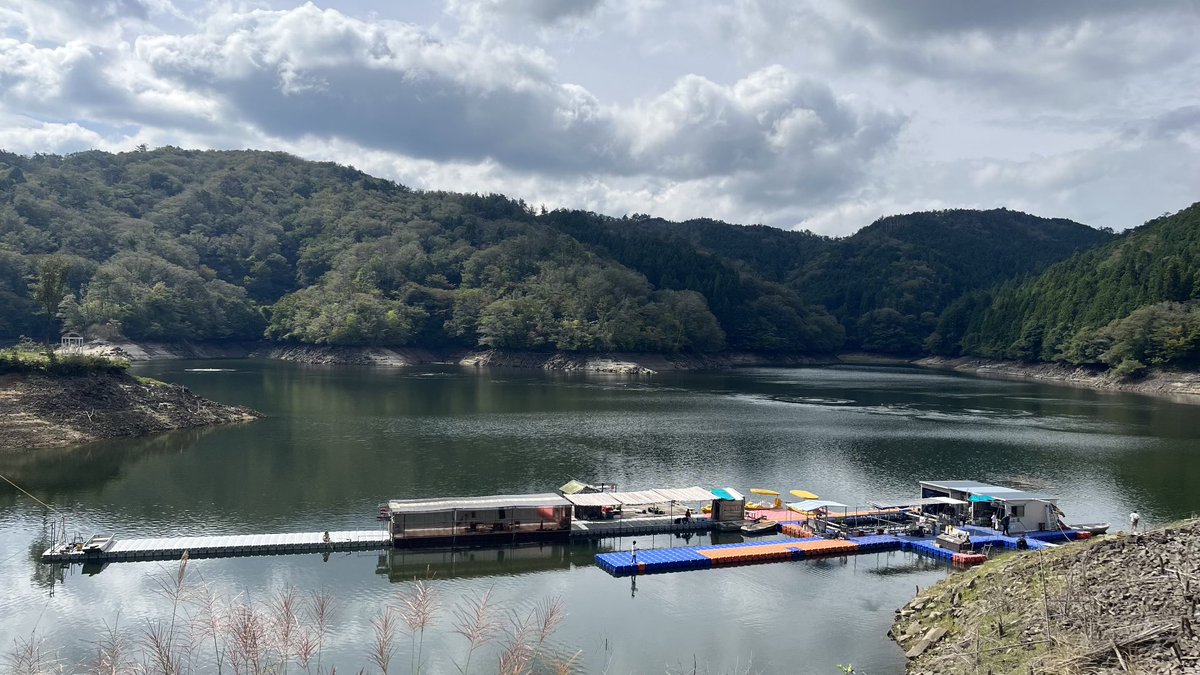 soju1164's tweet photo. 三河湖寄ってきたけど、ボート乗り場と釣り場なのかな？新しくできてた。ここまで来る道も数年前に綺麗になったけど、WRC効果なんかな？ https://t.co/XQRmo0LG8P