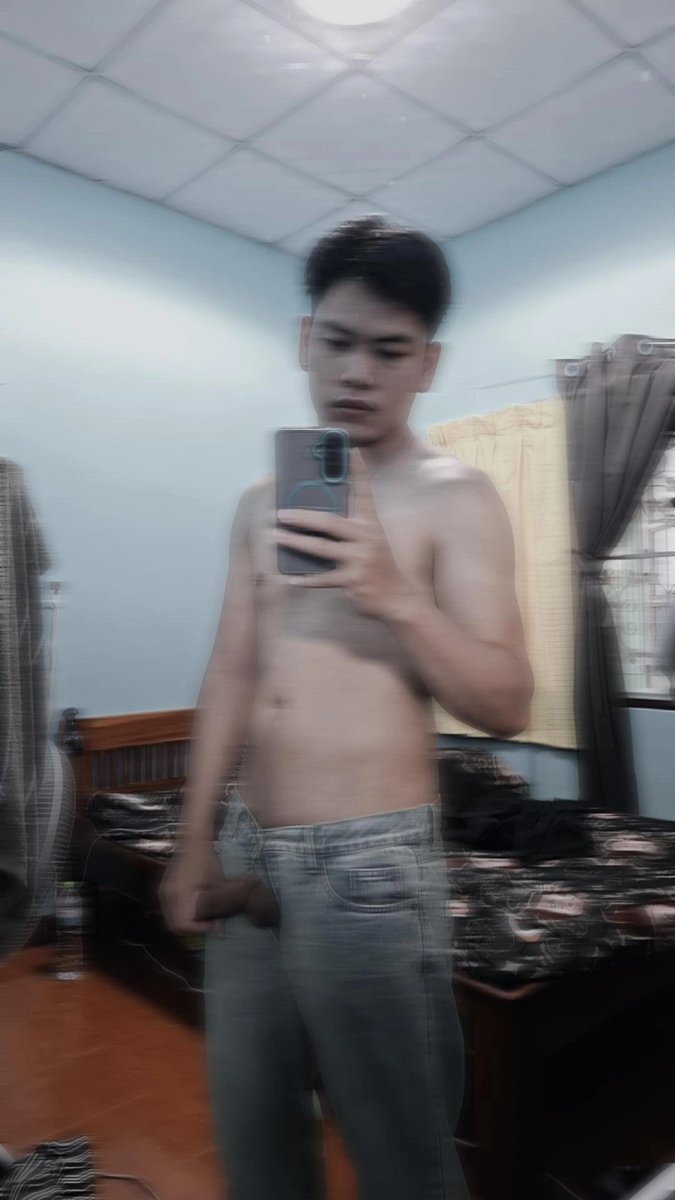 chanonn294949's tweet photo. ใส่กางเกงอยู่นะ 👖👖👖 https://t.co/zrGqYyaP77