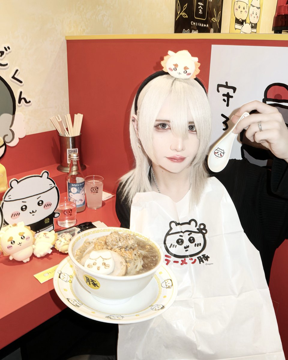 CrazyVo_KAGUYA's tweet photo. お師匠！꒰՞ ̳´o̴̶̷̤  ̫ o̴̶̷̤` ̳՞꒱

#12月17日ZircoTokyo初主催ライブ https://t.co/b2zQRCBFSj