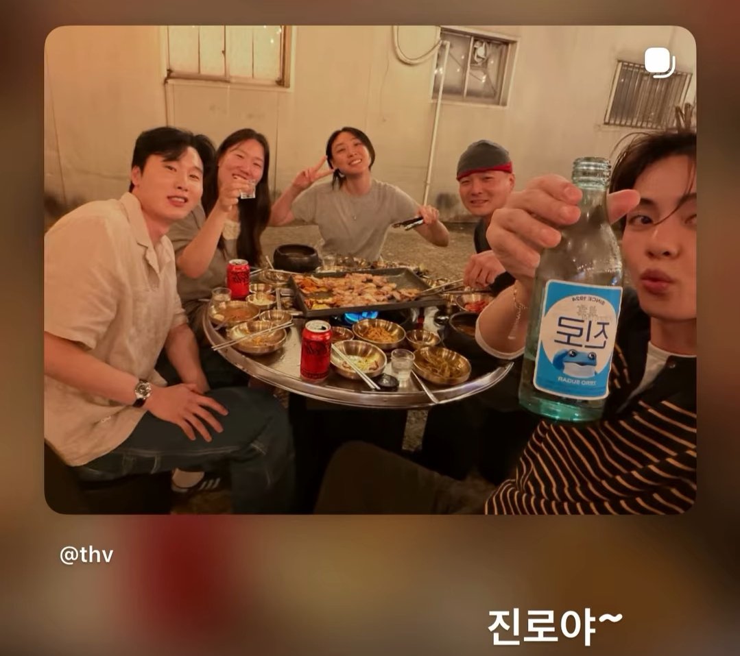 dalbit_bangtan's tweet photo. 📸 INSTAGRAM

V stories:
Jinro~
Please let me know if there's an instructor that can fix my slice
Dang, it was perfect https://t.co/XcJjwn6Xen