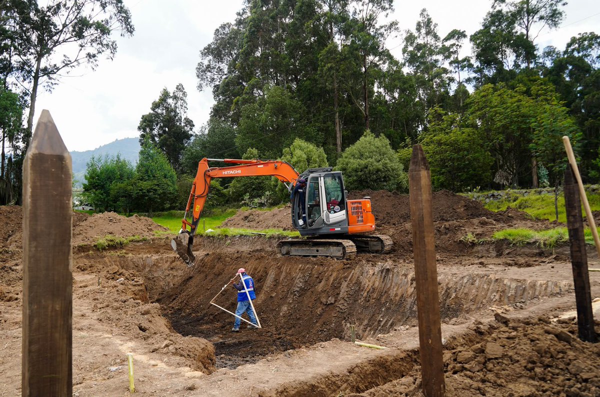 Alfred_Balle's tweet photo. ¡Fortalecer la disponibilidad de agua también es prepararnos para la variabilidad climática!

Por eso, en la @CAR_Cundi abrimos una convocatoria para recuperar, rehabilitar y mantener reservorios excavados previamente construidos en predios rurales de 29 municipios. 
Productores agropecuarios que cumplan los requisitos podrán postularse hasta completar los cupos.

Consulte los requisitos en https://t.co/56nNQnqcp0.