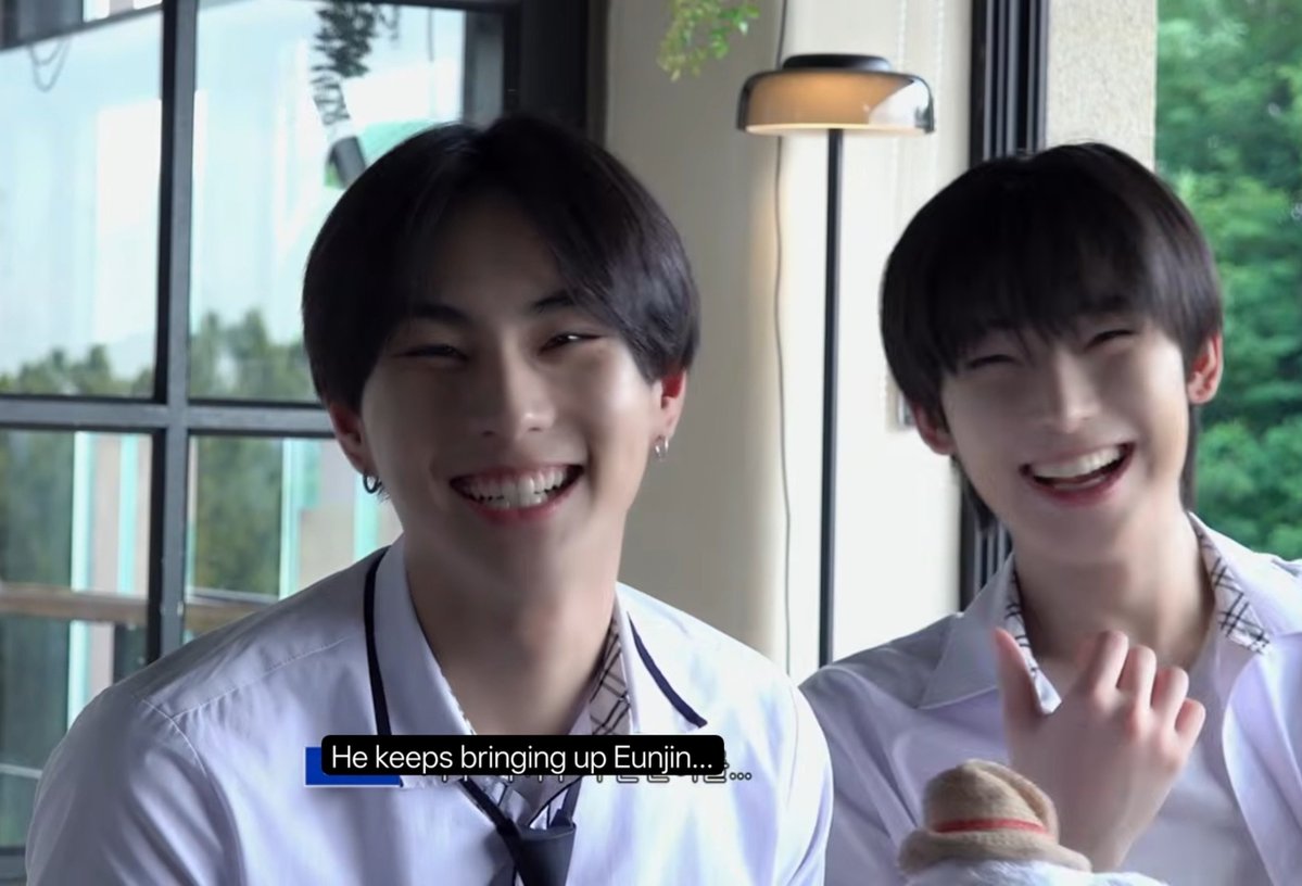 hellowoee's tweet photo. those eye smiles 😊😊 https://t.co/xZXZ8q1Vd1