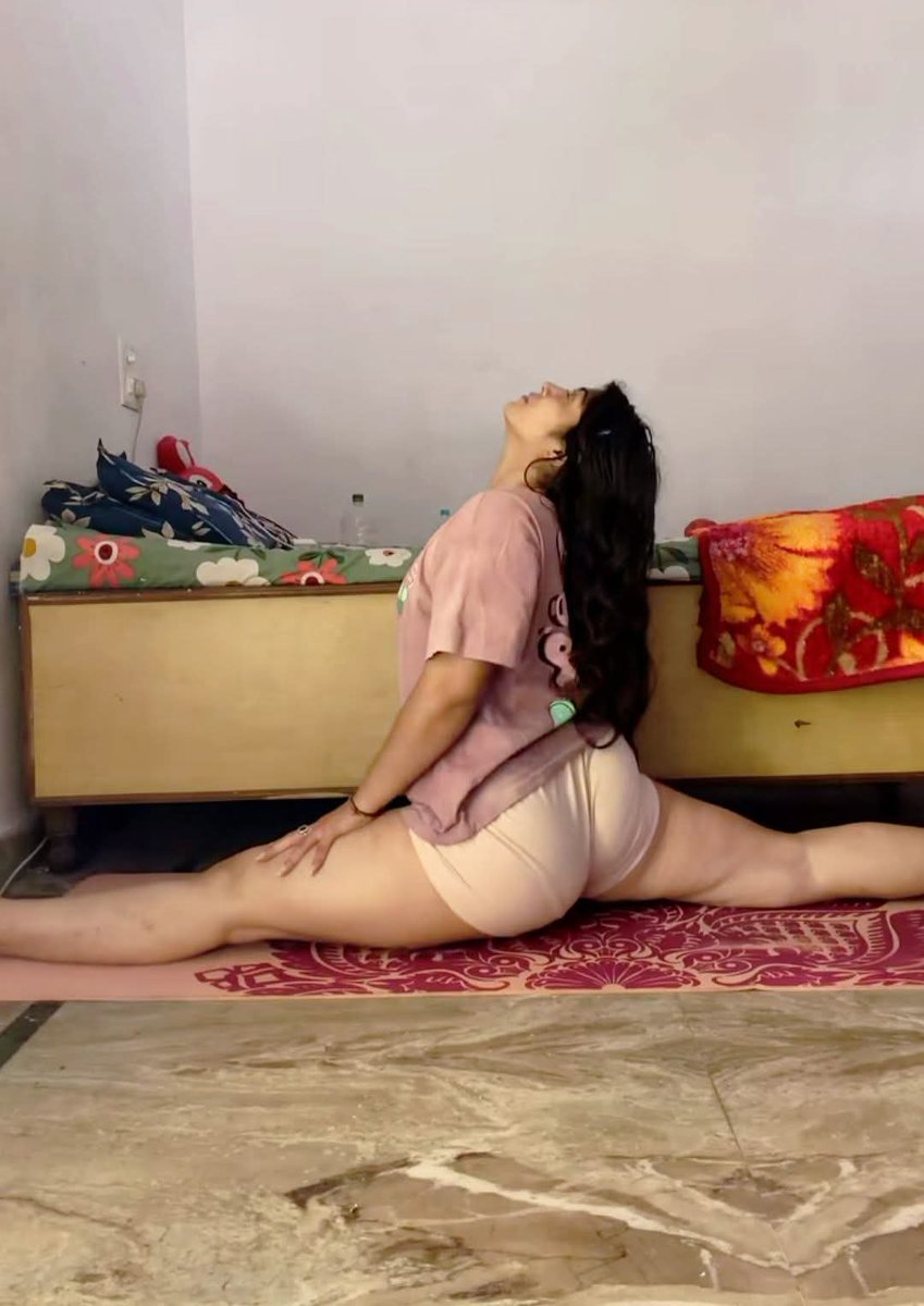 syedazadi0's tweet photo. Yogas 🧘‍♀️ https://t.co/Q7zupVUR0h