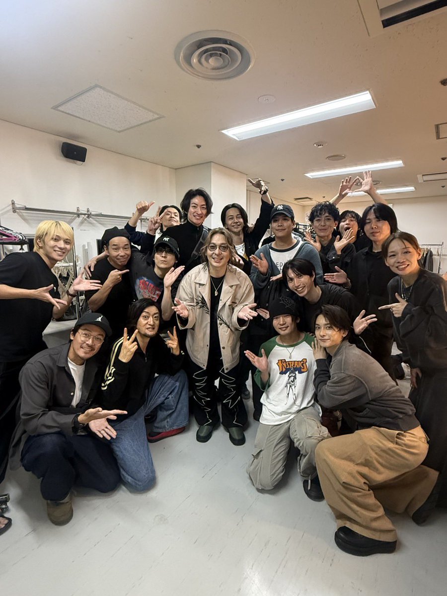masafumi21yoko's tweet photo. 123seasons AND ENDLESS
『Anti-Clockwise sprinter』
昨日観劇致しました
開始10秒からぐっ��きて
もう途中から止まりません
カーテンコールの皆様の姿ですらグッときました
観ることができて本当よかったです
怪我なく千秋楽を迎えられますように
30周年おめでとうございます
#アンクロ 
#アンドレ https://t.co/cgkDHzkfUR