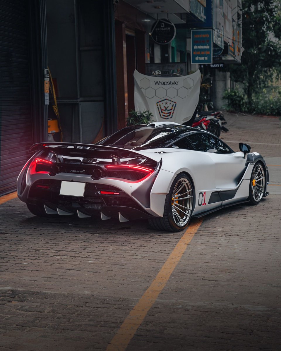 TheAutoHub's tweet photo. NOVITEC McLaren 720s N-Largo https://t.co/7LNTONK0Lx