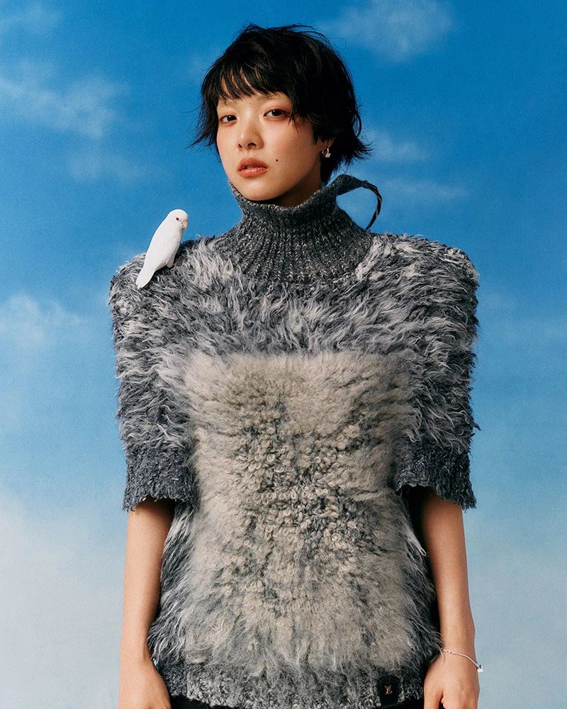 GINZA_magazine's tweet photo. あいみょん10th anniversary, 10 styles https://t.co/kqcUMmpXC6 https://t.co/sGtBzAWf0O