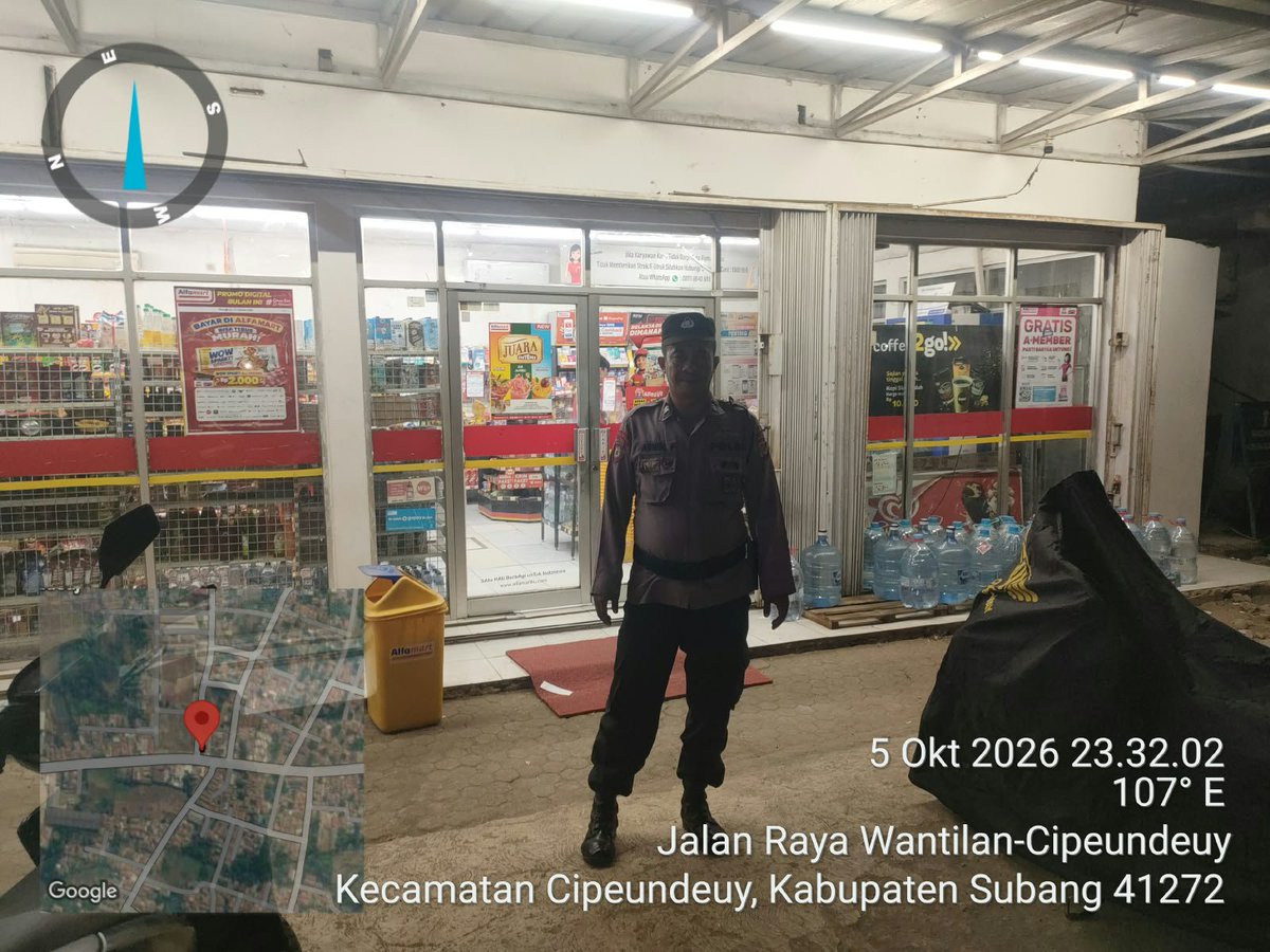 HumassekCpdysbg's tweet photo. Kegiatan Patroli OBVIT Perbankan dan Perniagaan Toko Modern.

SUBANG, Senin (05/10/26) Personil Patroli Samapta Polsek Cipeundeuy laksanakan Patroli OBVIT Bank Mandiri, BRI, BJB, BNI, dan Toko Modern antisipasi kejahatan https://t.co/oIgYnsrQ27