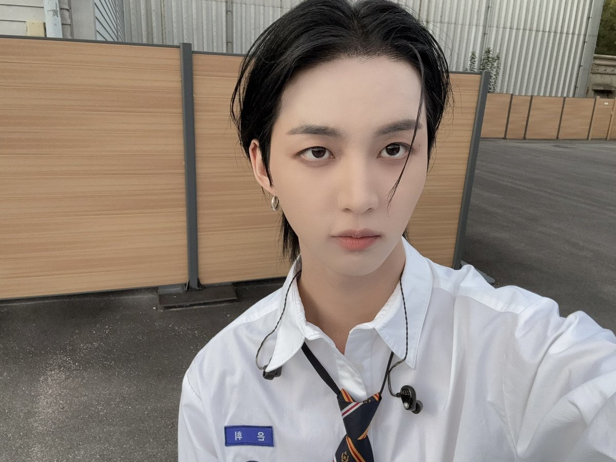 TNX_twt's tweet photo. 😈😈

#TNX #티엔엑스
#은휘 #HWI https://t.co/GRDhL7mRHC